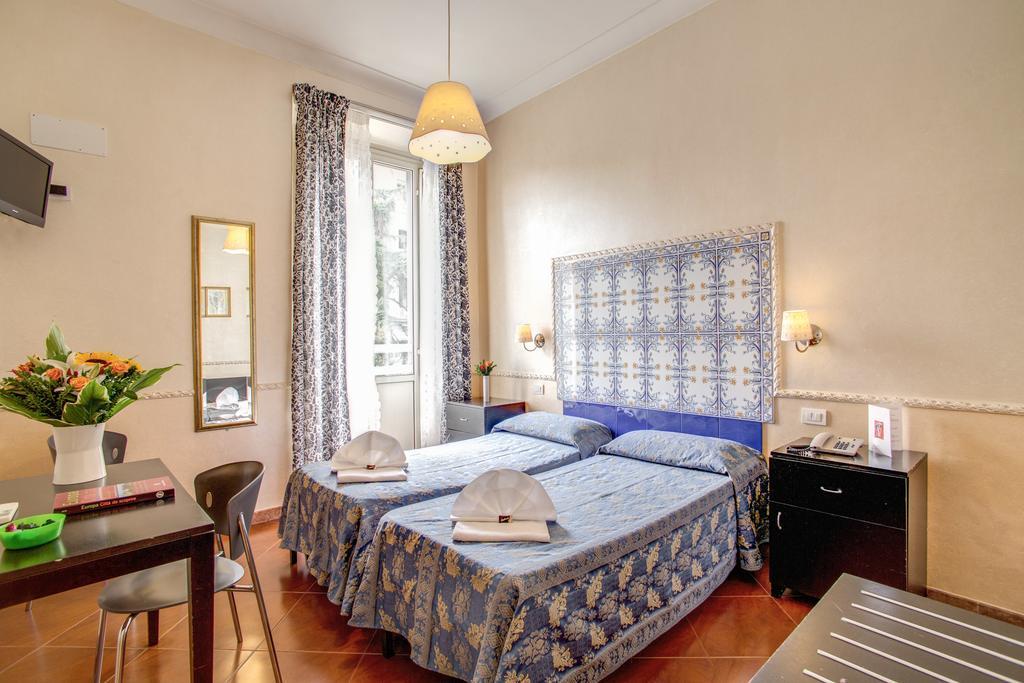 Hotel Picasso Рим Екстер'єр фото