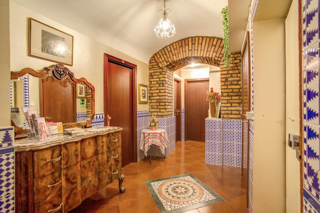 Hotel Picasso Рим Екстер'єр фото