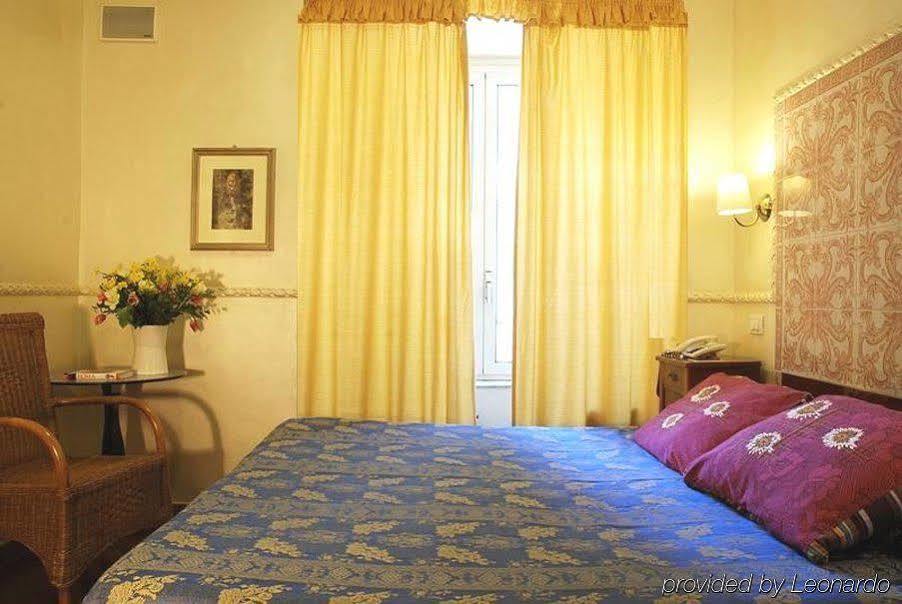 Hotel Picasso Рим Номер фото