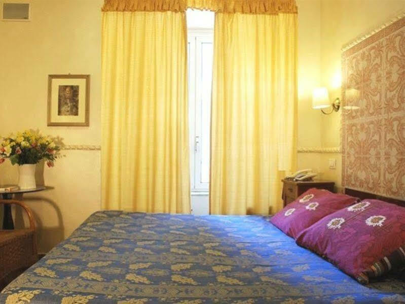 Hotel Picasso Рим Екстер'єр фото